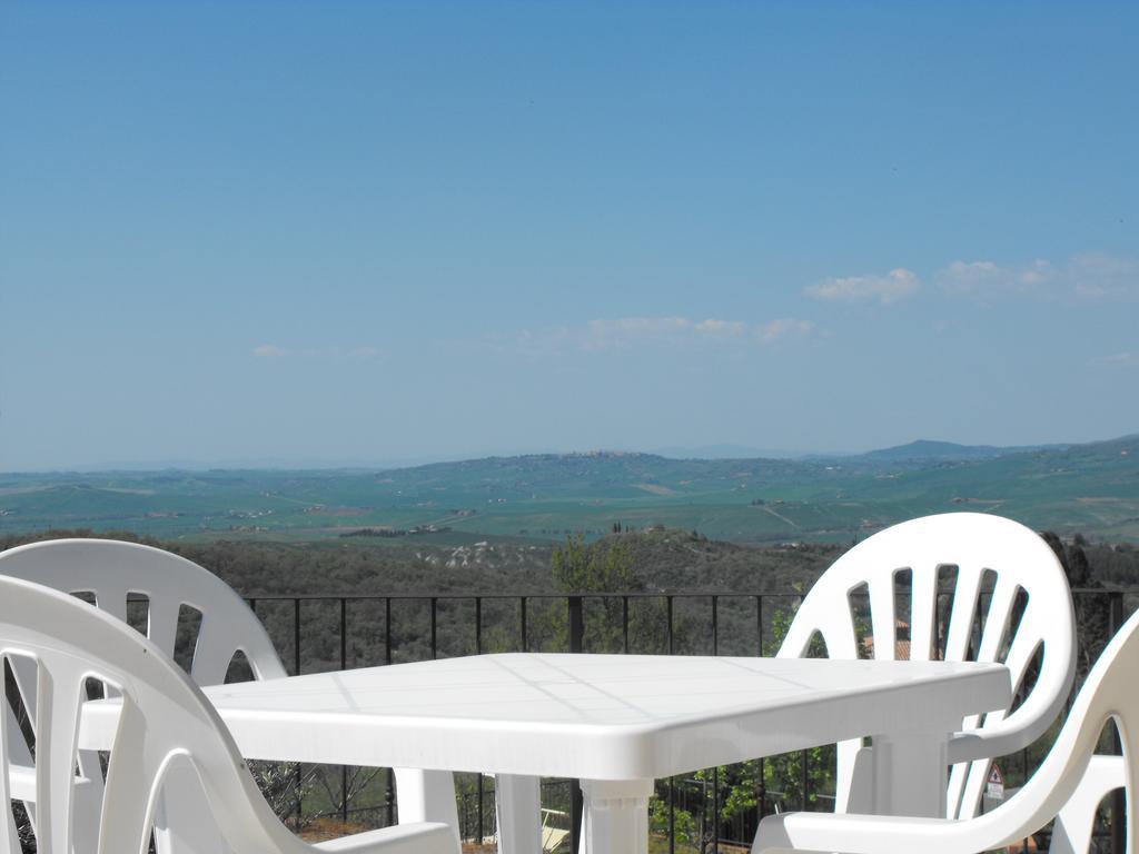 Апартаменты Finestra Della Val D'Orcia Contignano Номер фото